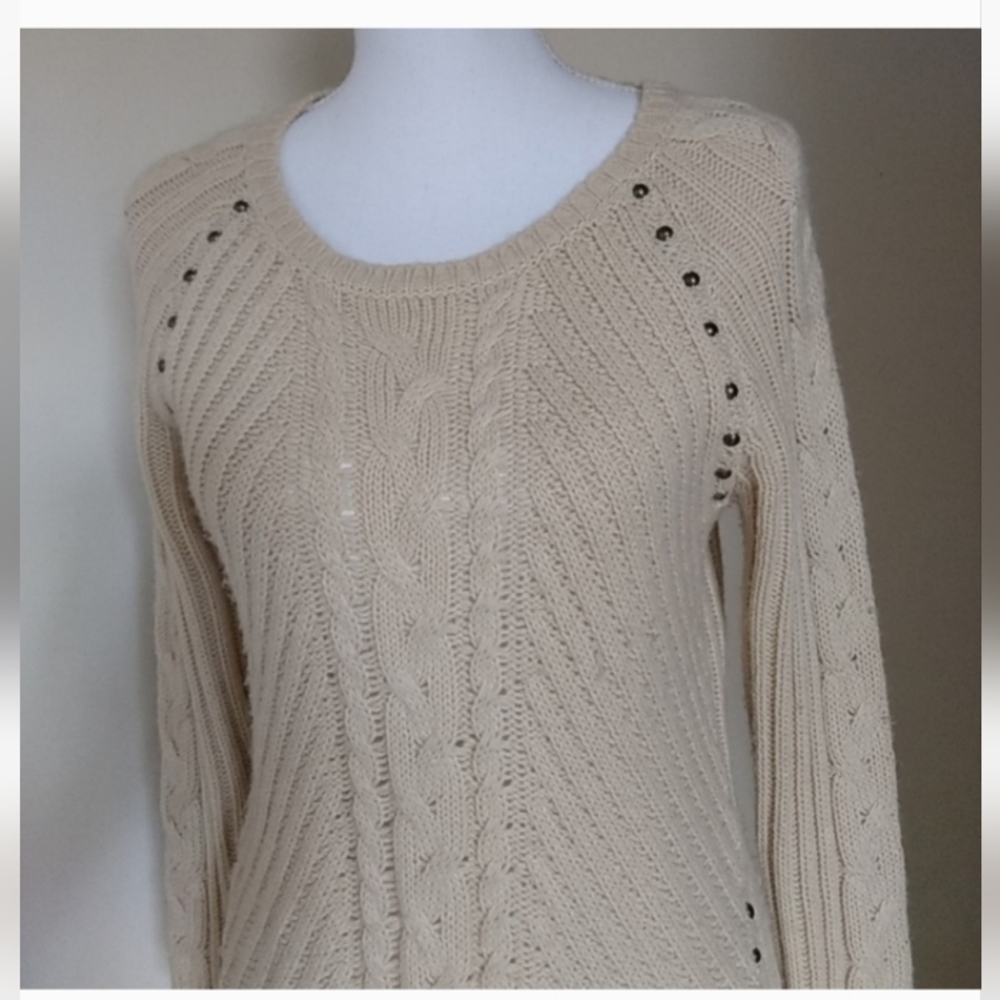JW Style knit sweater